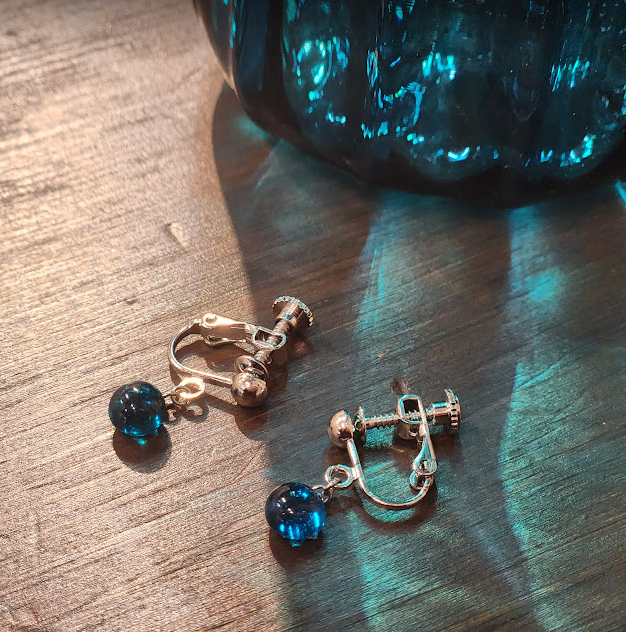 OBAMA blue イヤリング 青