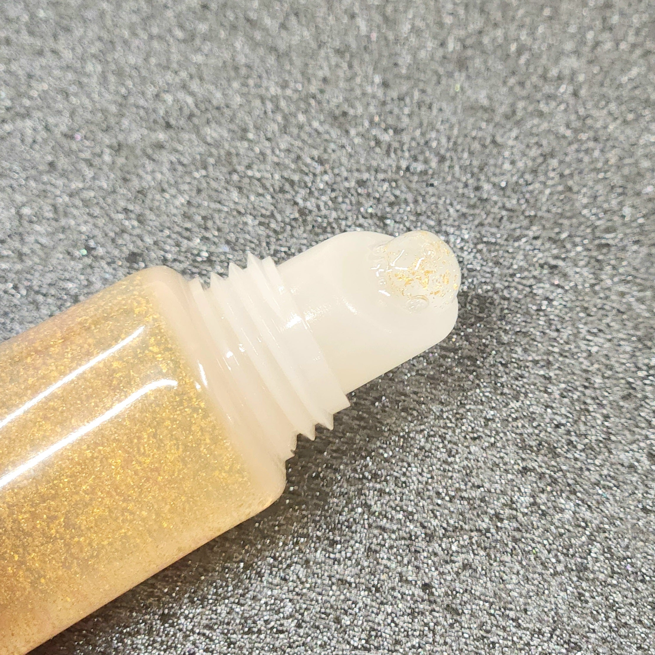 CHAYA cosme リップグロス