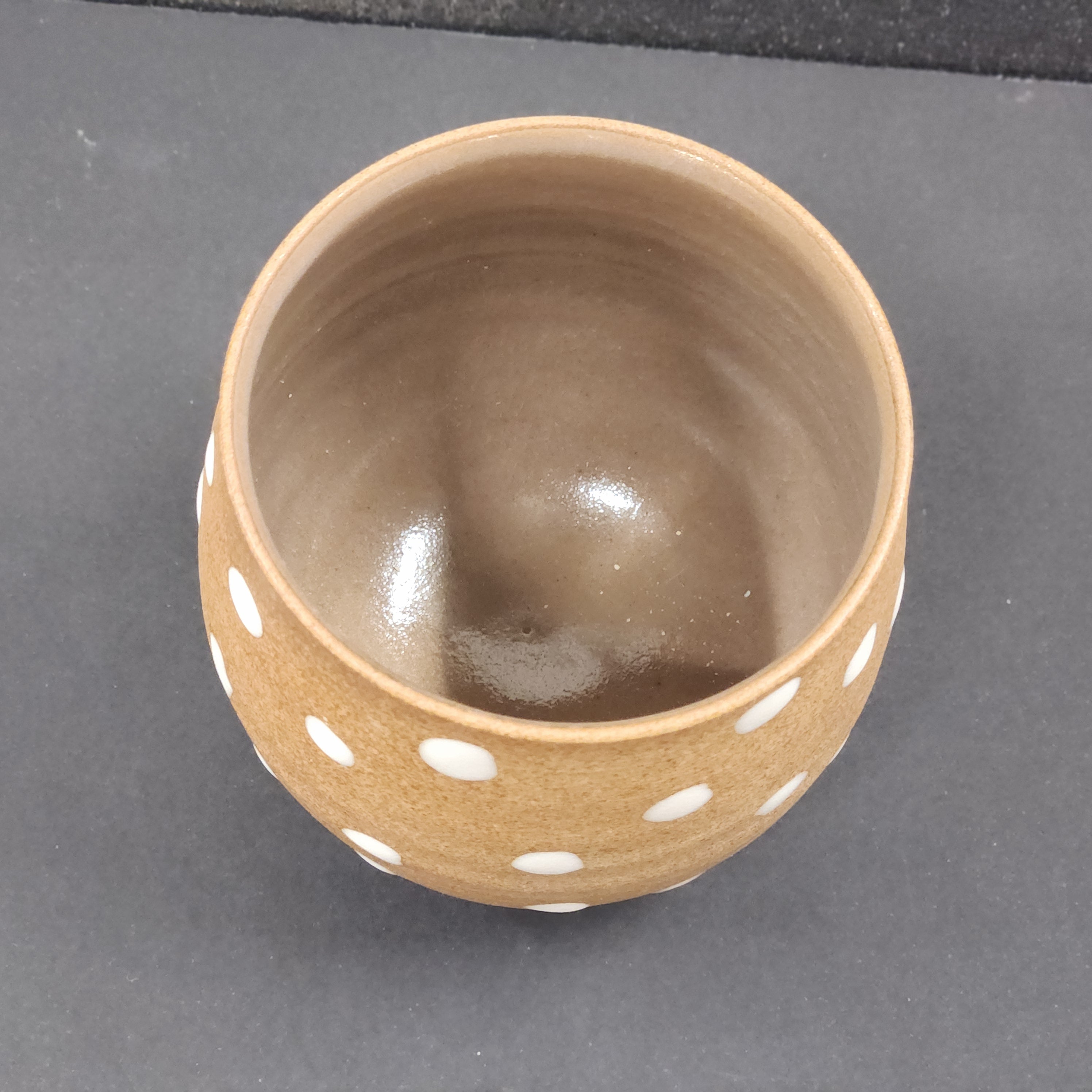 【越前焼】丸みフォルムの湯呑み d