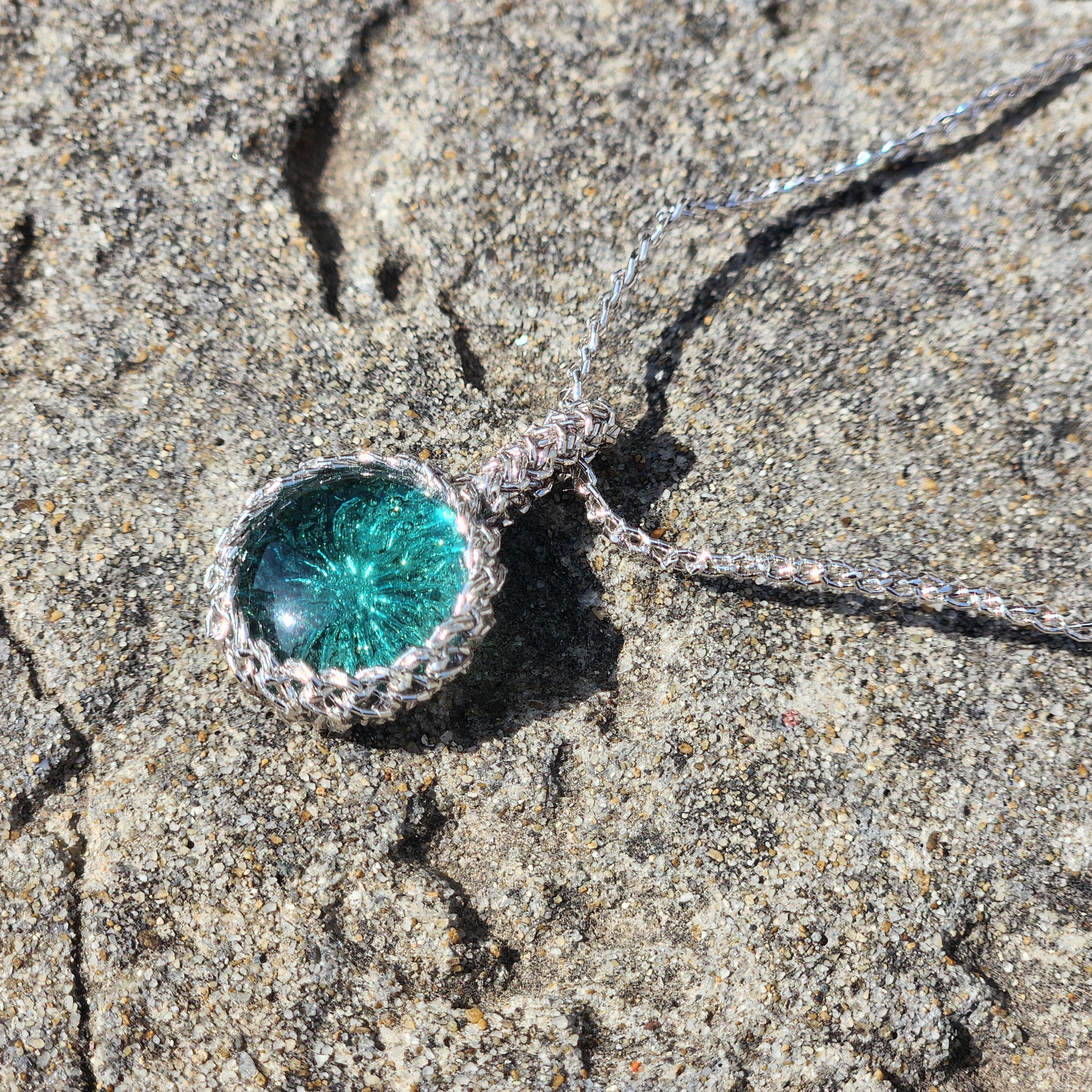 OBAMAblue®ネックレス "Mermaid eye" シルバーブルー