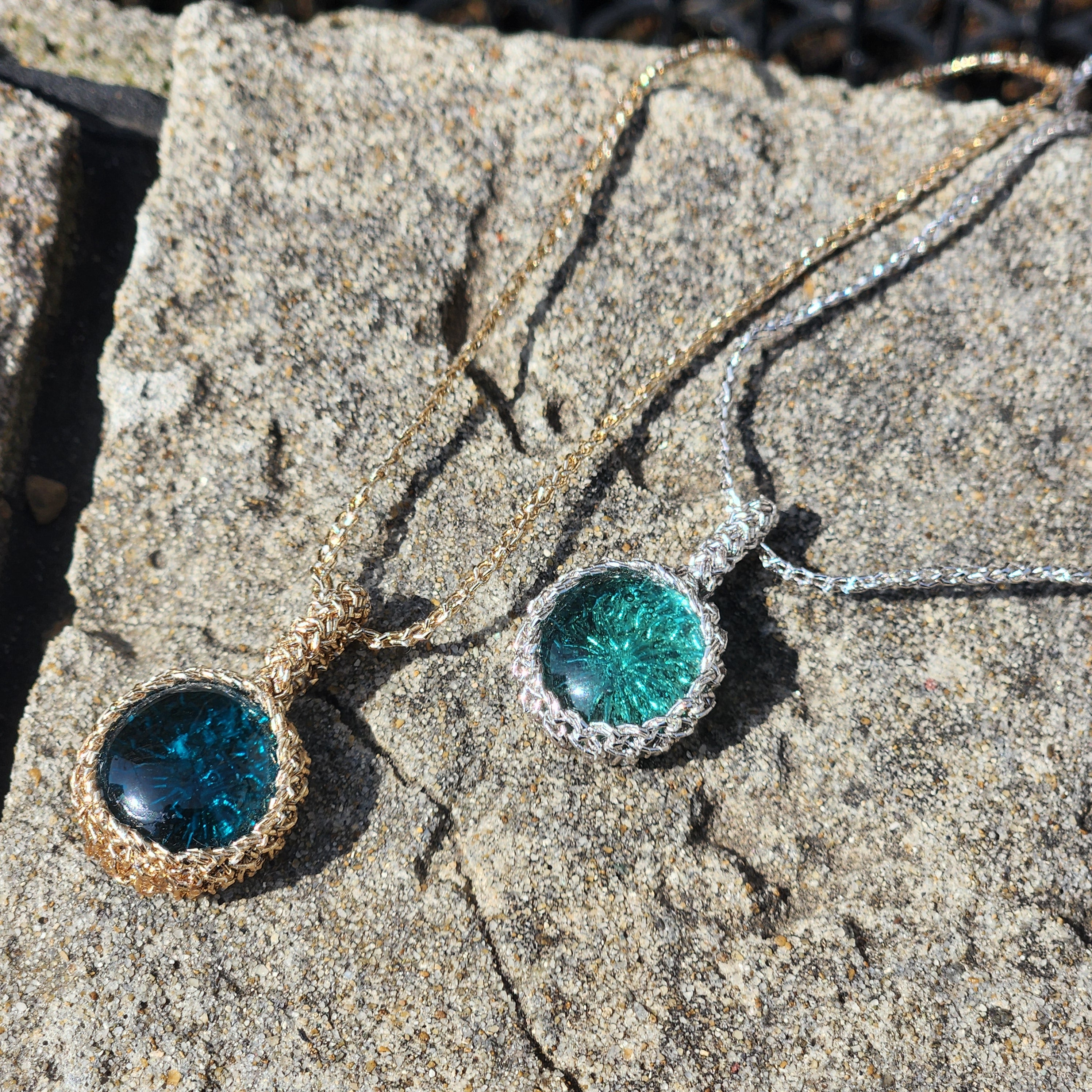 OBAMA blue ネックレス "Mermaid eye" ゴールド 青