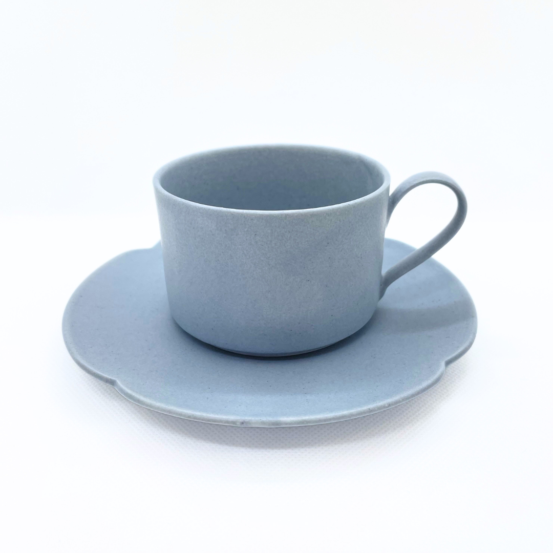 クローバー カップ&ソーサー マットブルー