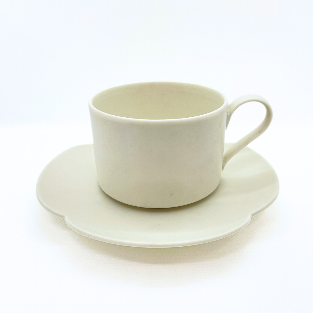 クローバー カップ&ソーサー マットホワイト