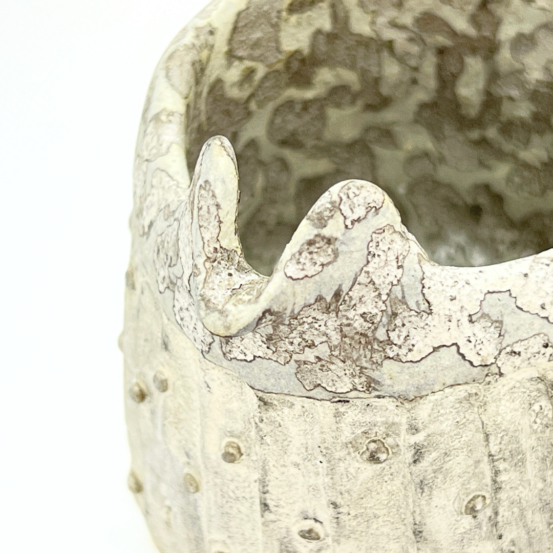 白クジャク注器(銀彩)