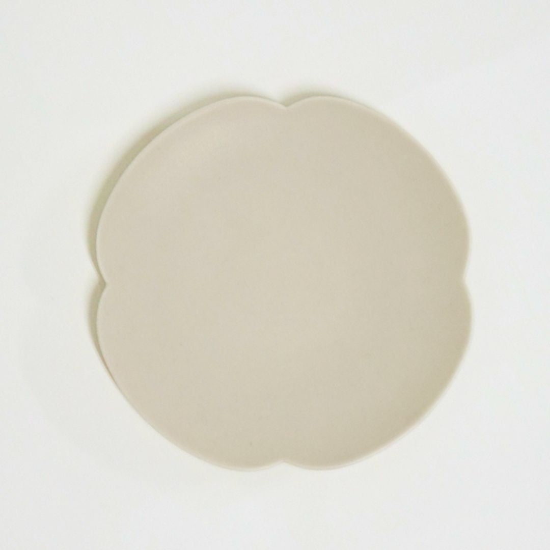 クローバー カップ&ソーサー マットホワイト