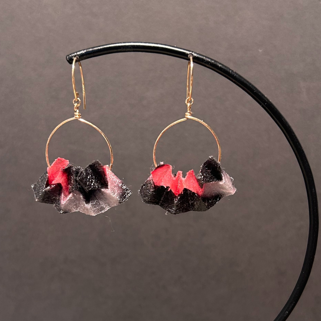 【二俣和紙】板締め絞りフープ ピアス Black