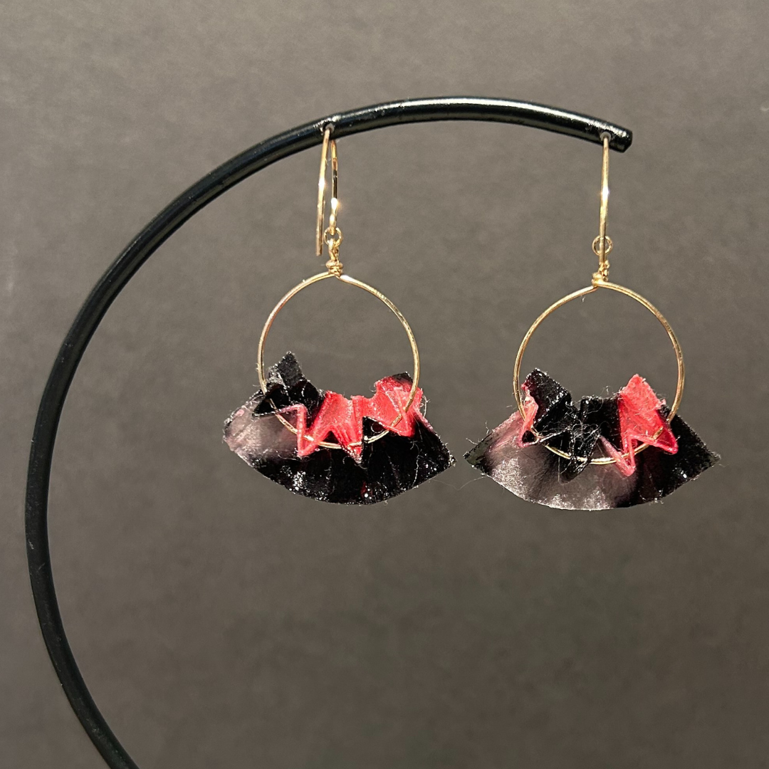 【二俣和紙】板締め絞りフープ ピアス Black