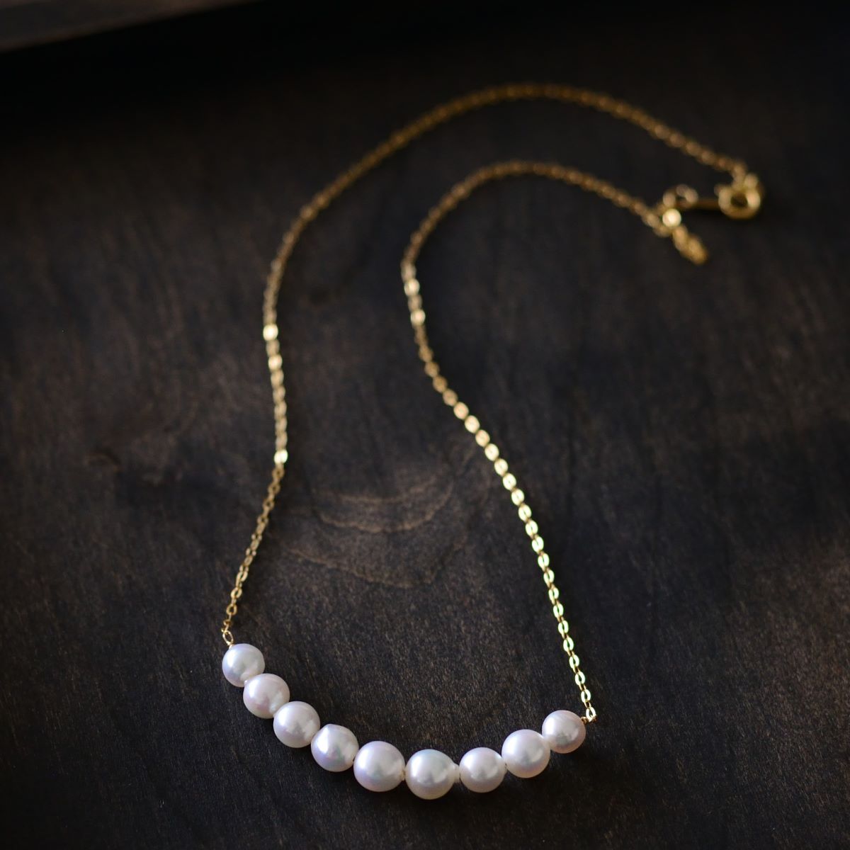 9連パールのネックレス