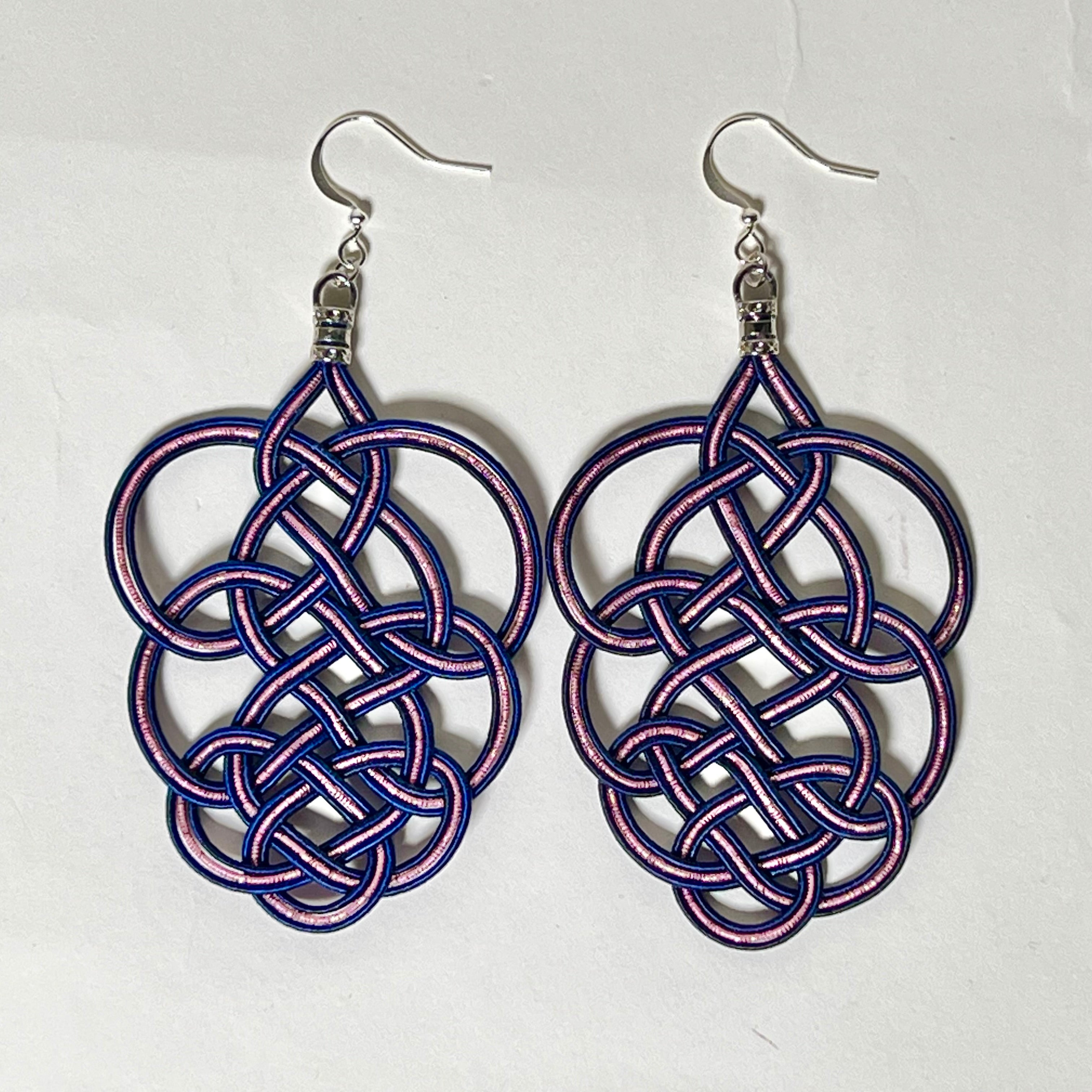 水引葡萄結び 大ぶりピアス ネイビー×ピンク