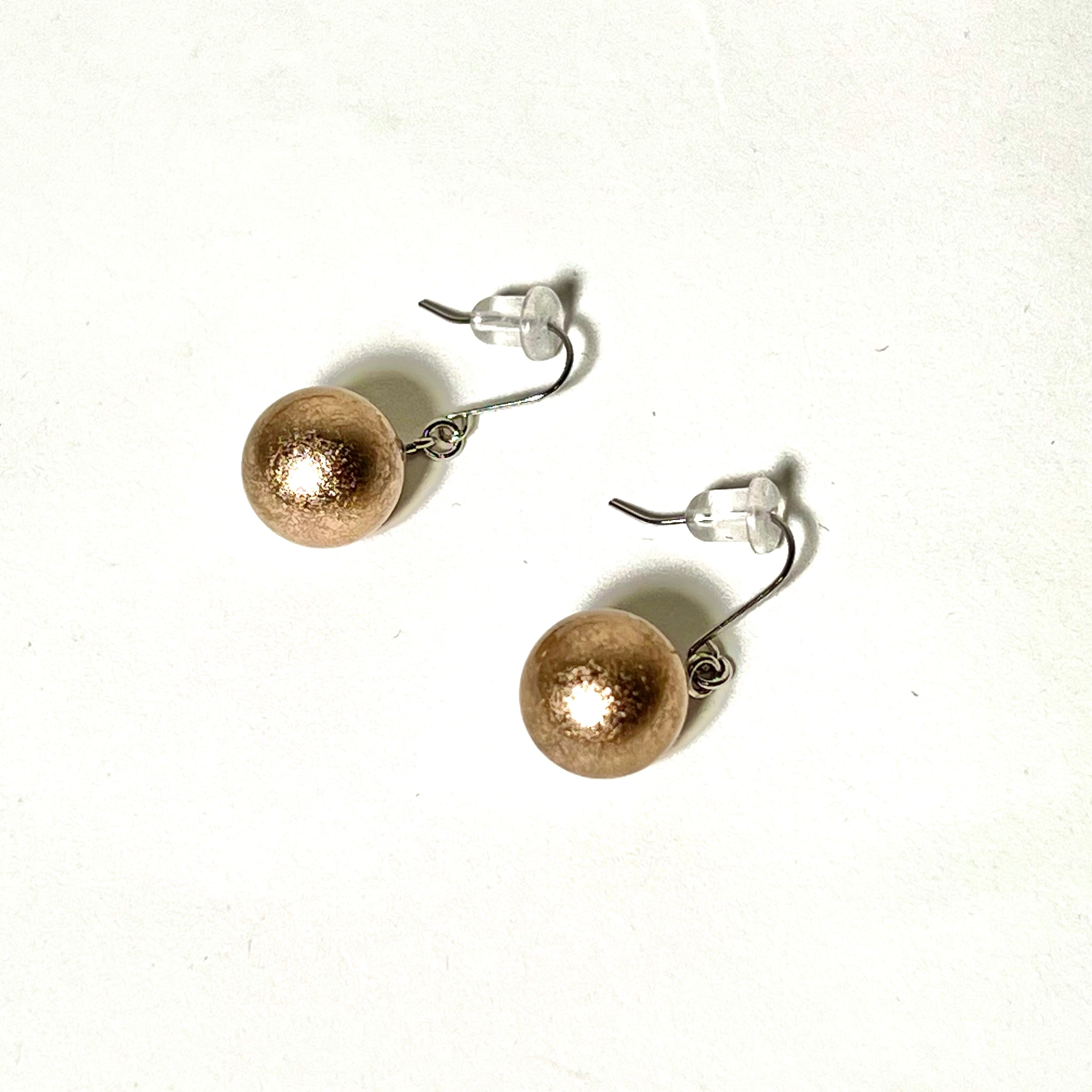 箔珠ピアス 久遠色