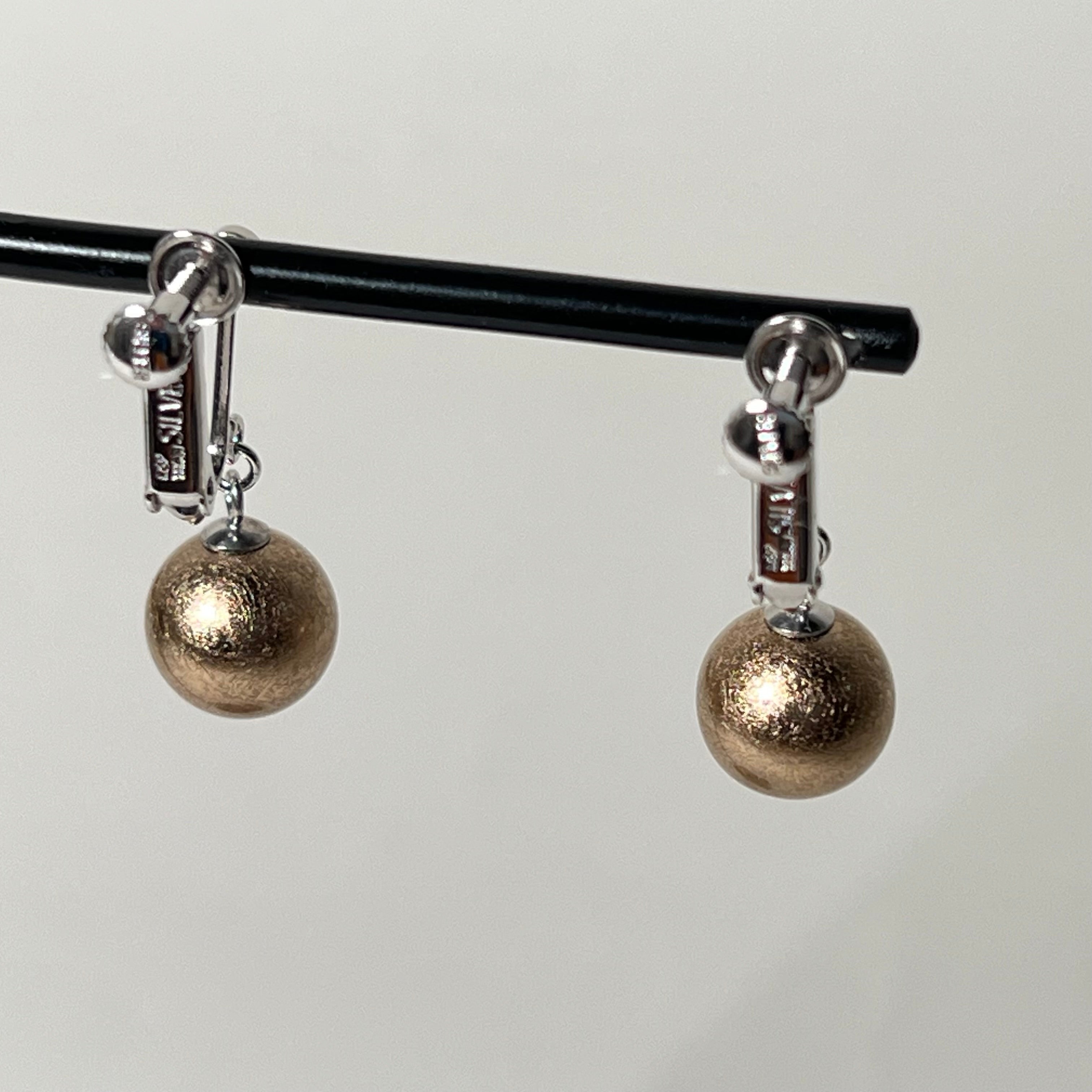 箔珠イヤリング 久遠色