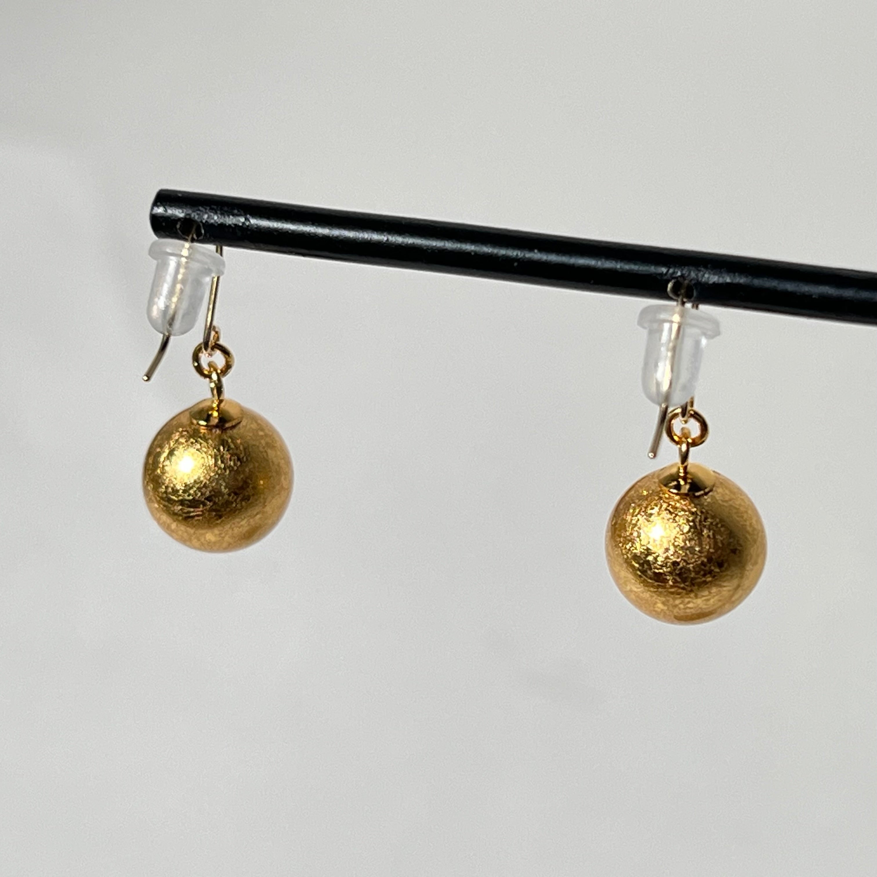 箔珠ピアス 永遠色