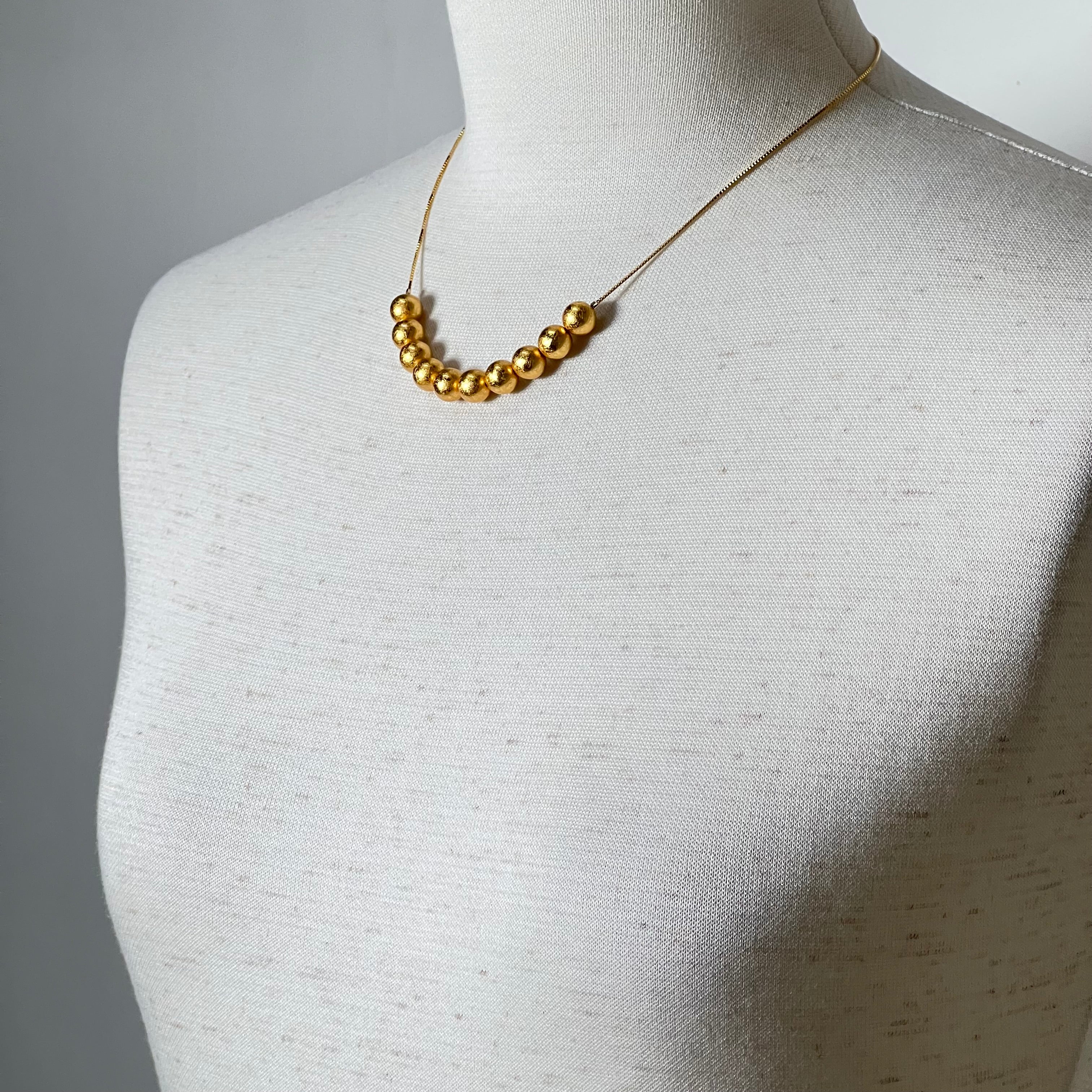 箔珠 10粒ネックレス 永遠色