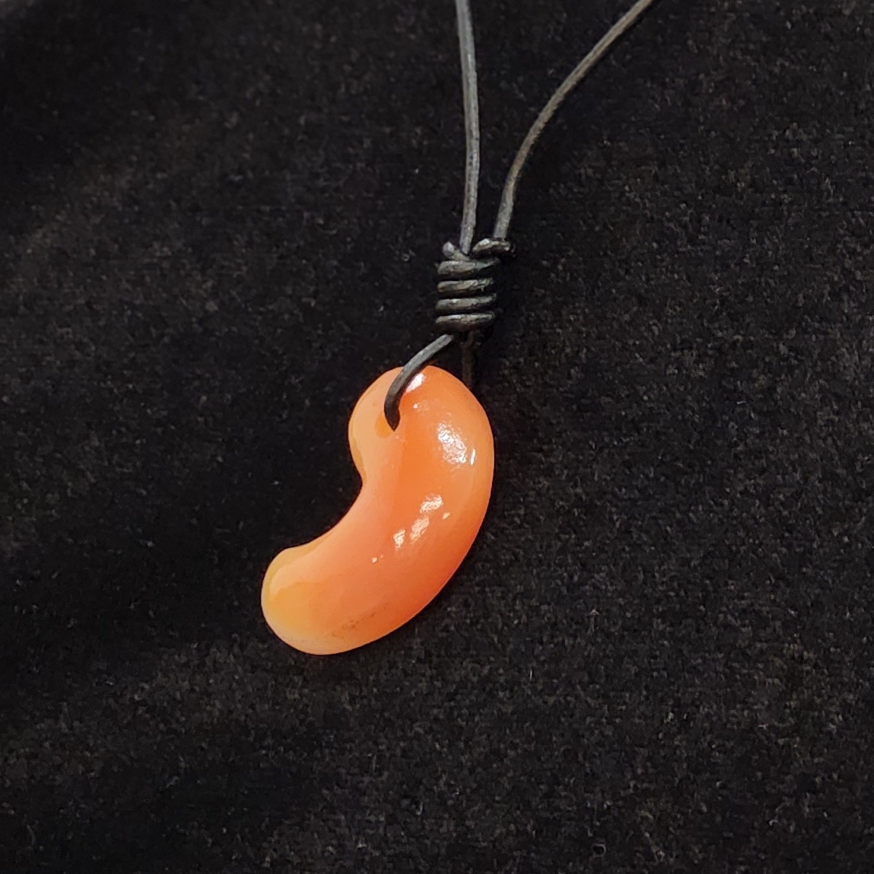 【若狭めのう細工】勾玉ペンダント