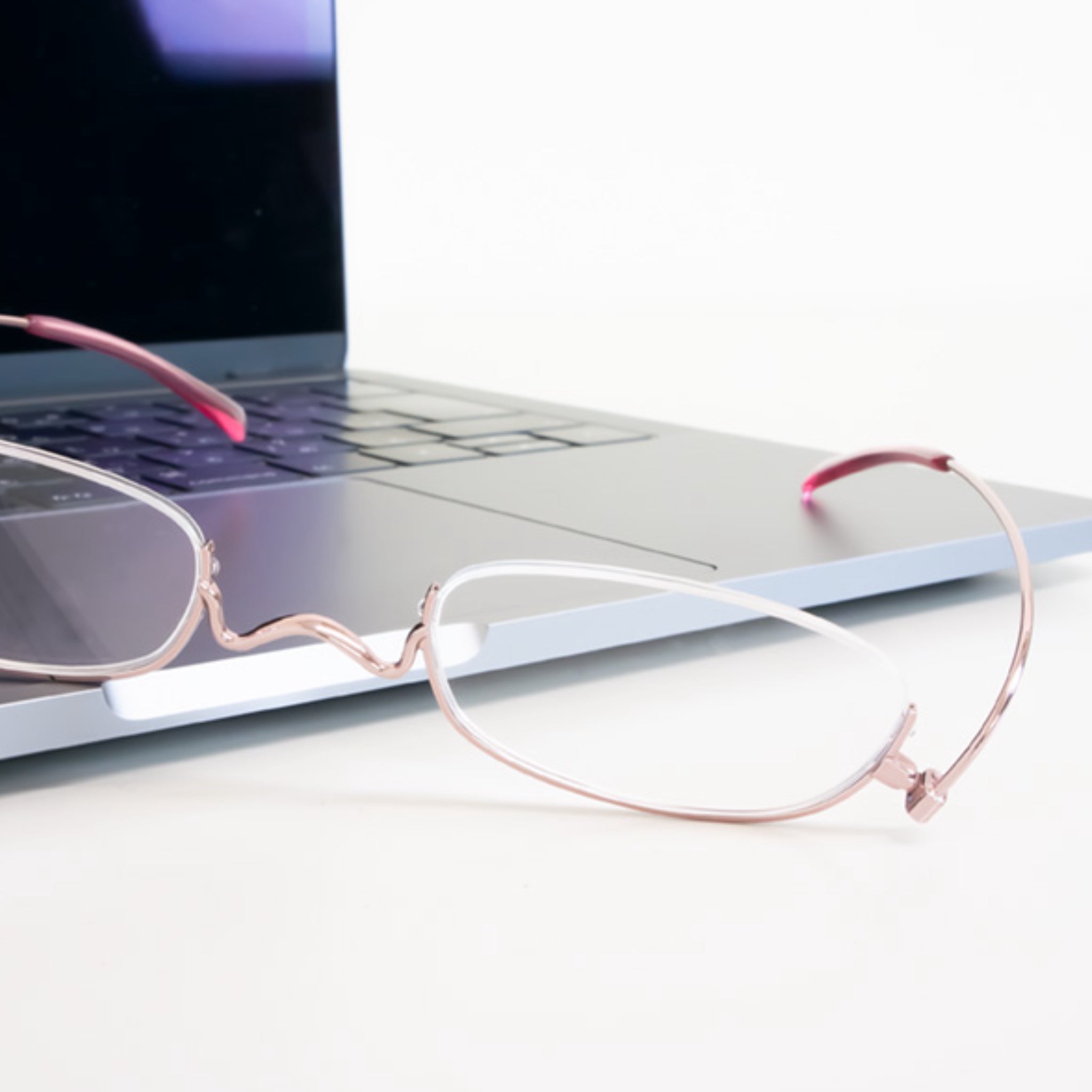 ペーパーグラス Nスタ アンダーリム型(レッド) | 折りたたみ老眼鏡 | グッドデザイン賞受賞