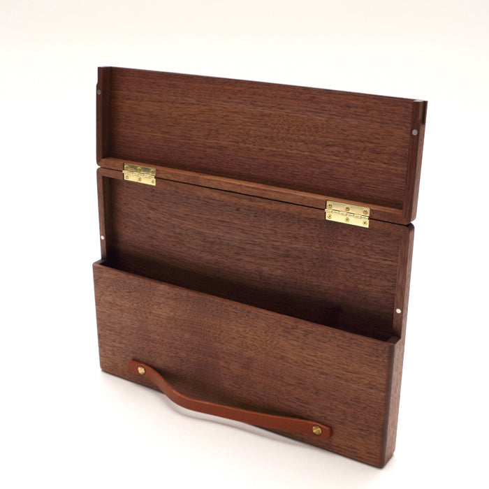 クラッチバッグ