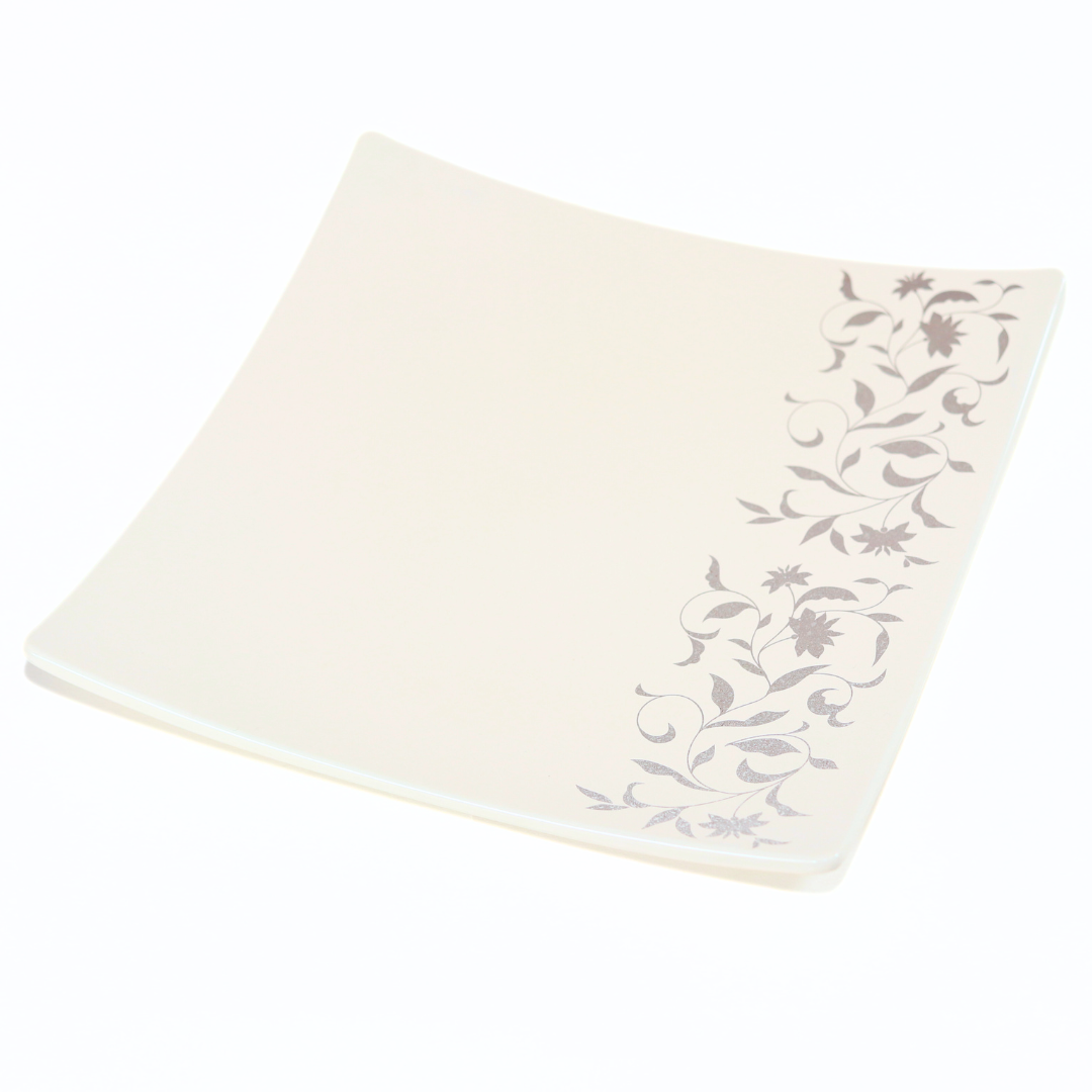 アールデコ　スクウェアディッシュオフホワイト　Mサイズ