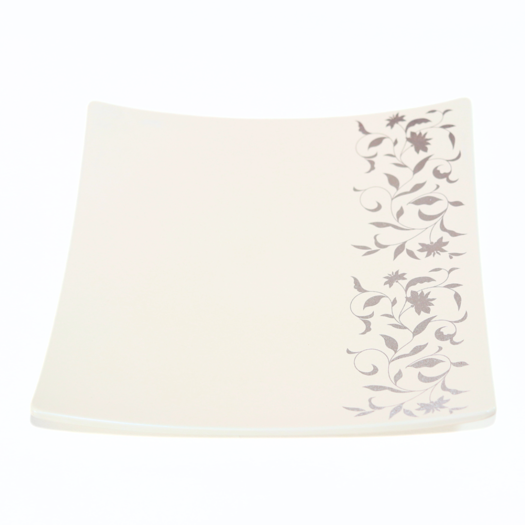 アールデコ　スクウェアディッシュオフホワイト　Mサイズ