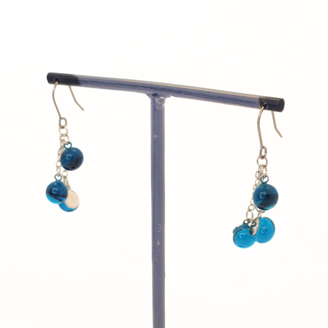 OBAMA blue®　3粒ピアス