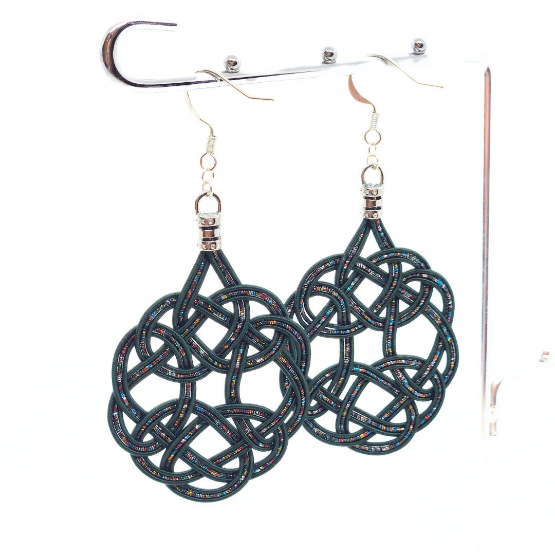 水引袈裟結びピアス　グリーン