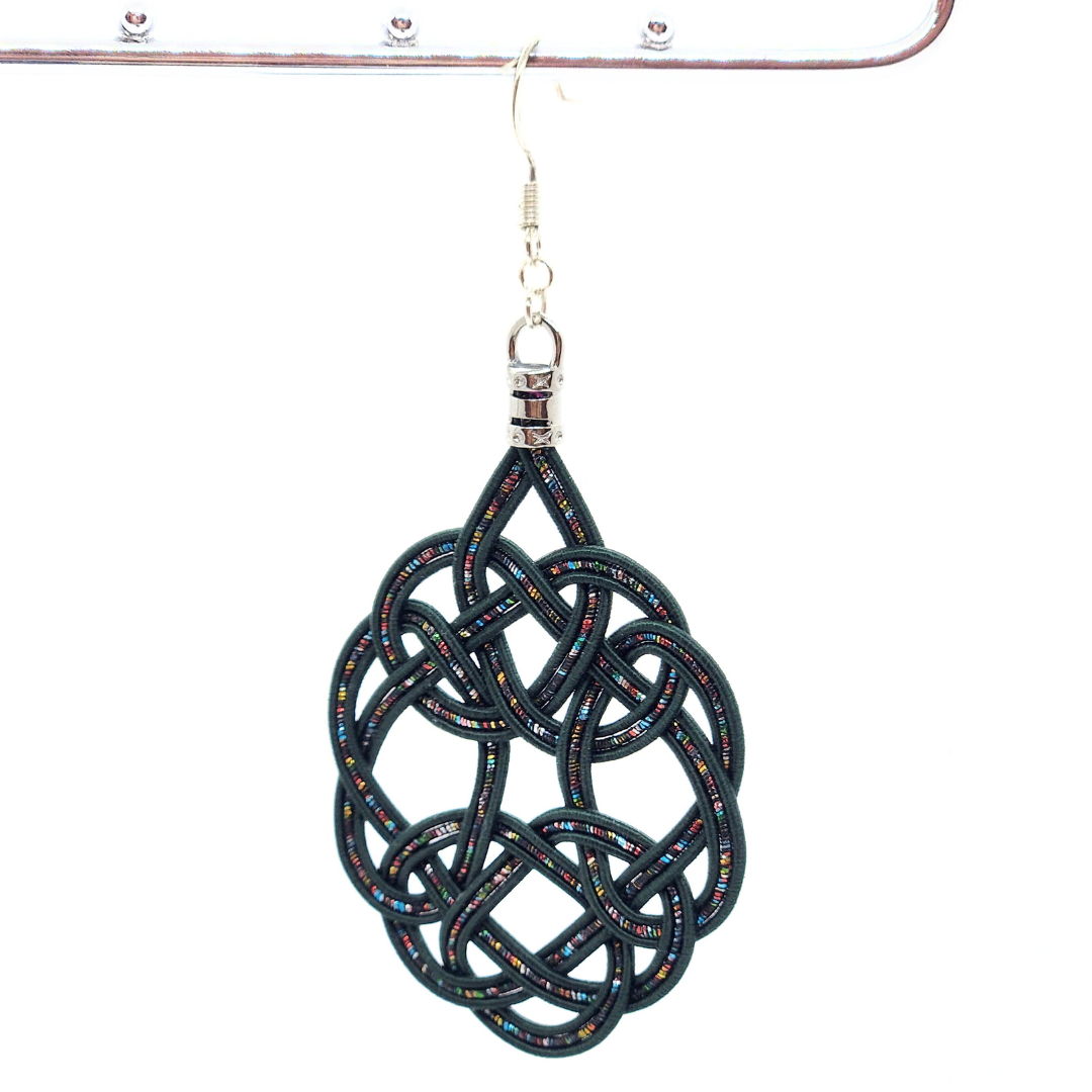 水引袈裟結びピアス　グリーン