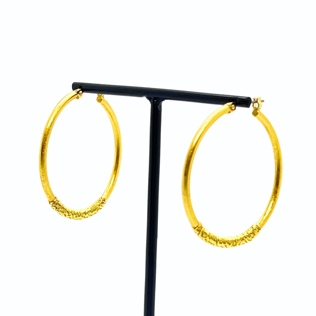 ラインフープピアス（永遠色）