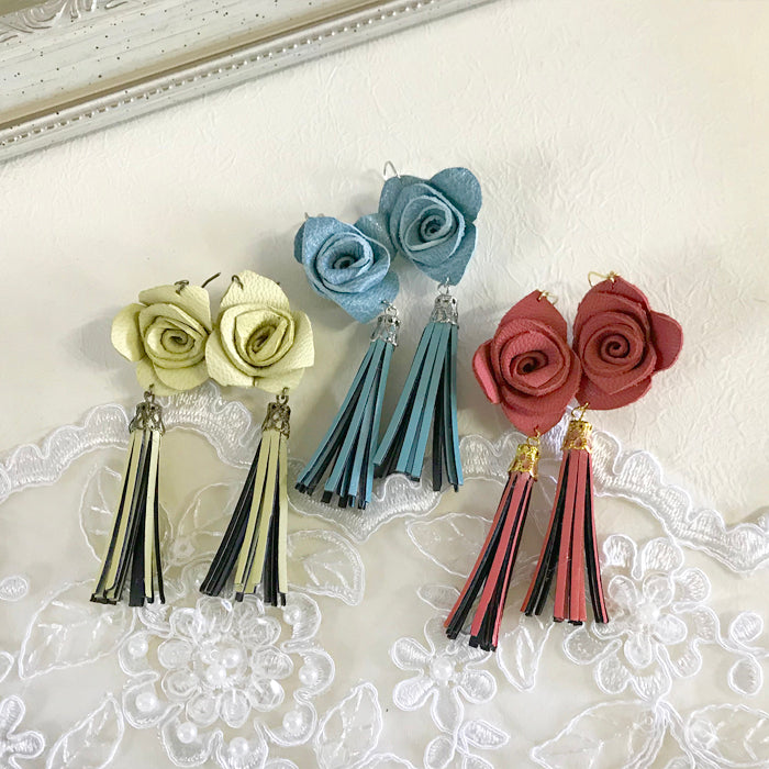 【エーデパコラボ】薔薇タッセル＜ピアス＞