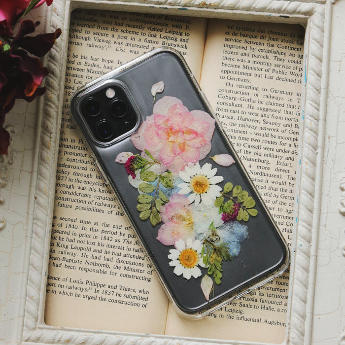 【iPhone】クラシカル押し花ケース